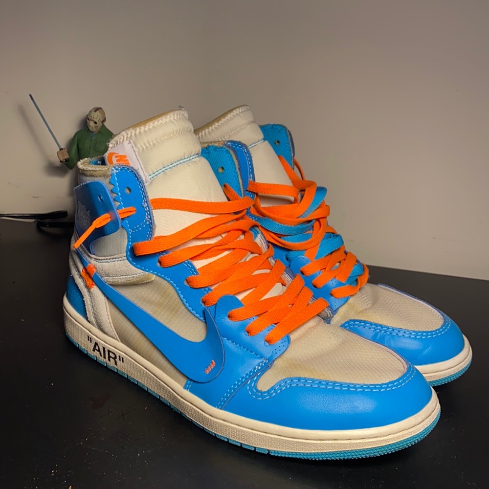 OffWhite jordan 1s unc